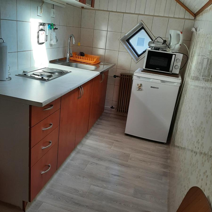 Apartments Gale Делнице Екстер'єр фото