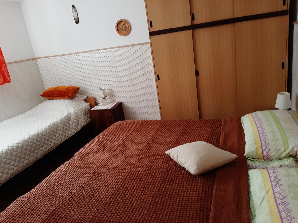 Apartments Gale Делнице Екстер'єр фото