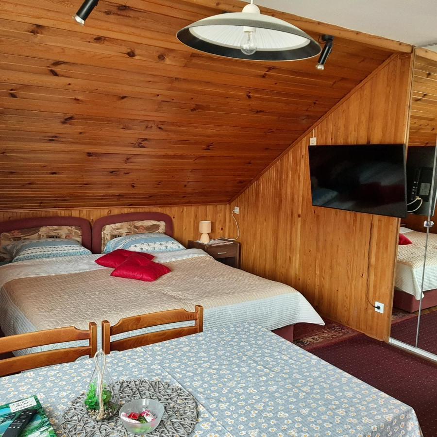 Apartments Gale Делнице Екстер'єр фото