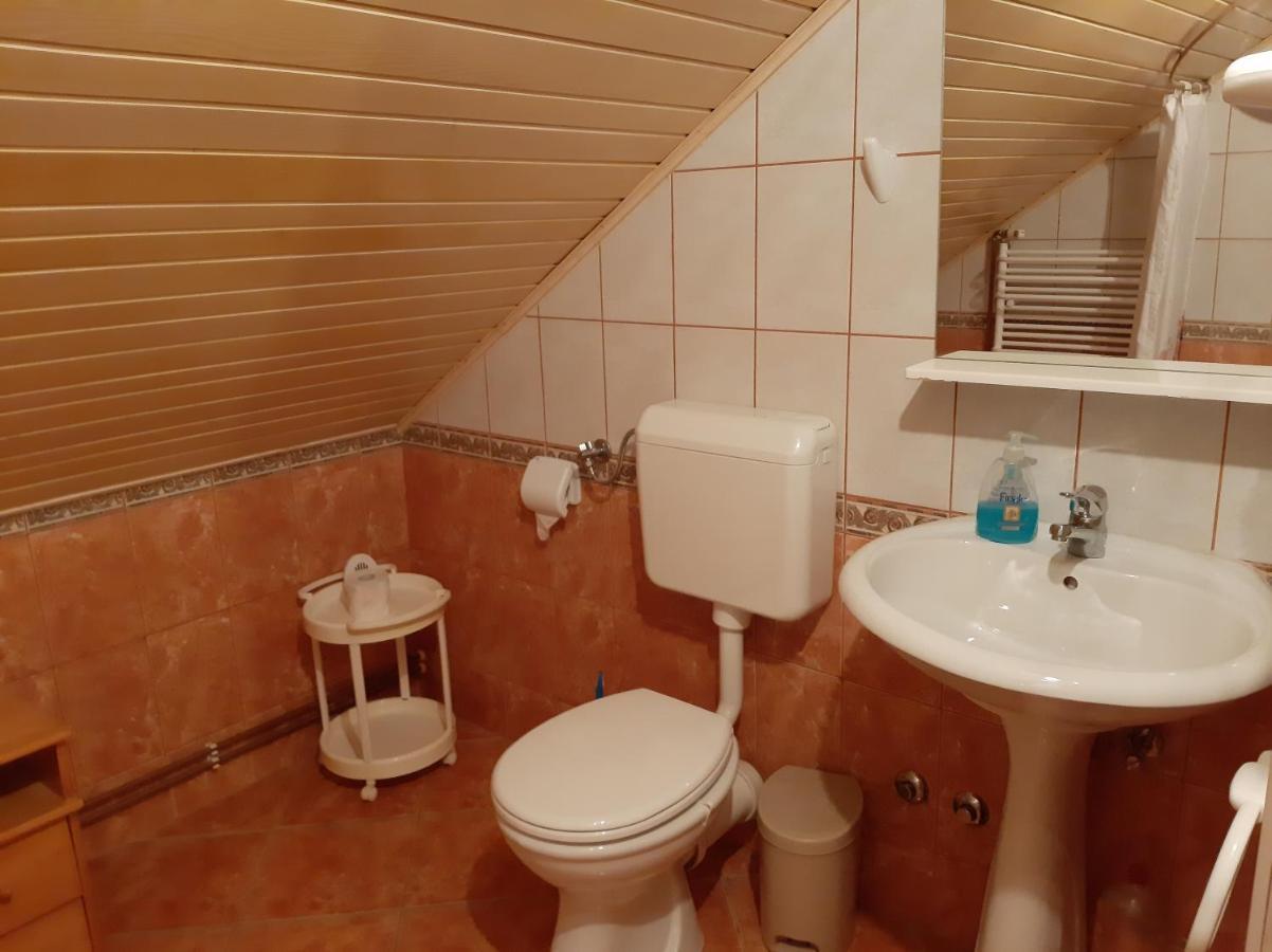 Apartments Gale Делнице Екстер'єр фото